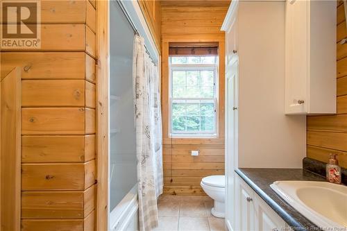 304 Chemin Saint -Ignace, Saint-Louis, NB - Indoor Photo Showing Bathroom