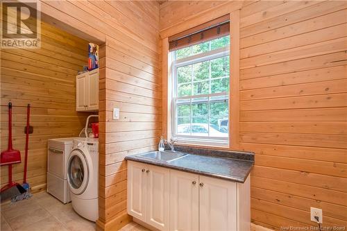 304 Chemin Saint -Ignace, Saint-Louis, NB - Indoor Photo Showing Laundry Room