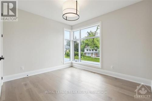 42 Parkland Crescent, Ottawa, ON - Indoor Photo Showing Other Room