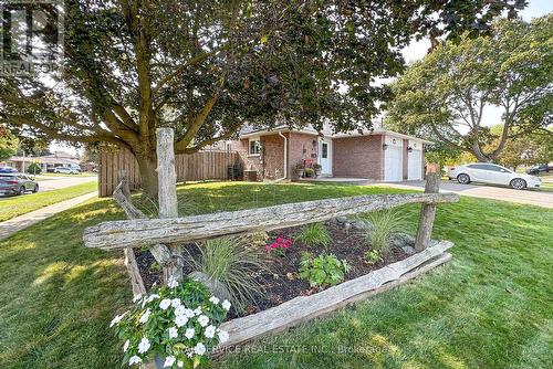 39 Hobbs Drive, Clarington (Bowmanville), ON - Outdoor