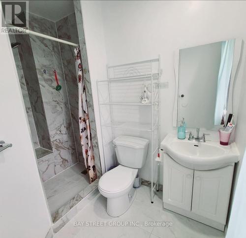 73 Treetops Court, Toronto, ON - Indoor Photo Showing Bathroom