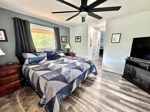 680 Maki Road, Murillo, ON - Indoor Photo Showing Bedroom