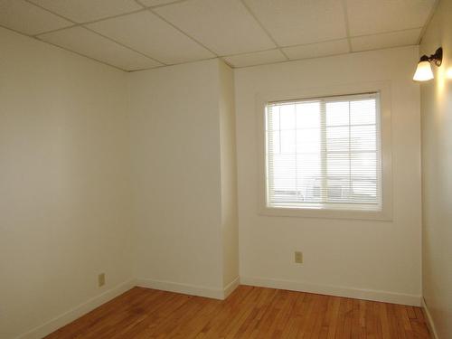 306 First Street East, Fort Frances, ON - Indoor Photo Showing Other Room