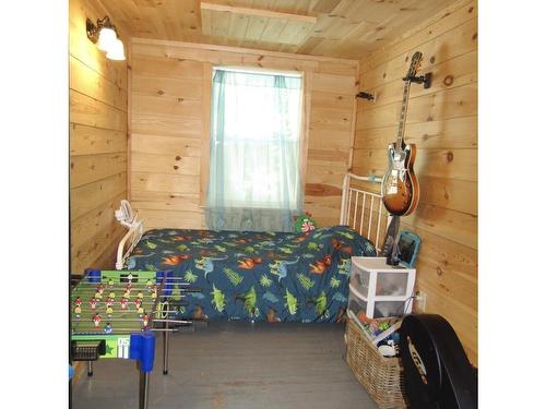 306 First Street East, Fort Frances, ON - Indoor Photo Showing Bedroom