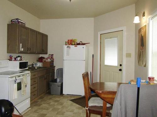 306 First Street East, Fort Frances, ON - Indoor Photo Showing Kitchen