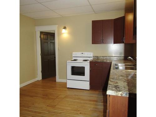 306 First Street East, Fort Frances, ON - Indoor Photo Showing Kitchen With Double Sink