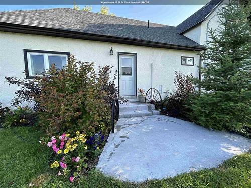 1172 Redford Road, Emo, ON - Outdoor