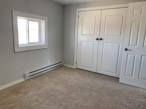 1172 Redford Road, Emo, ON - Indoor Photo Showing Other Room