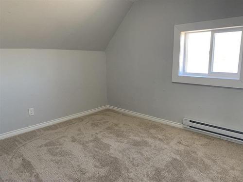 1172 Redford Road, Emo, ON - Indoor Photo Showing Other Room