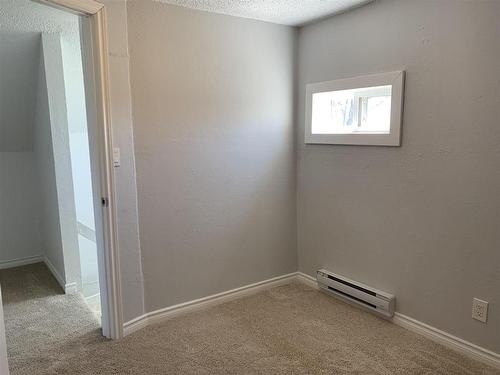 1172 Redford Road, Emo, ON - Indoor Photo Showing Other Room