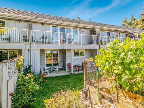 3-1225 Centre Rd, Qualicum Beach, BC 