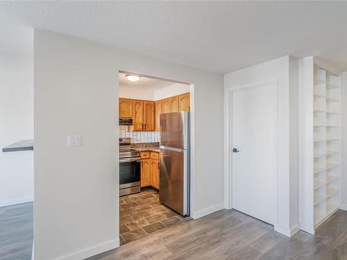 415-30 Cavan St, Nanaimo, BC - Indoor Photo Showing Kitchen