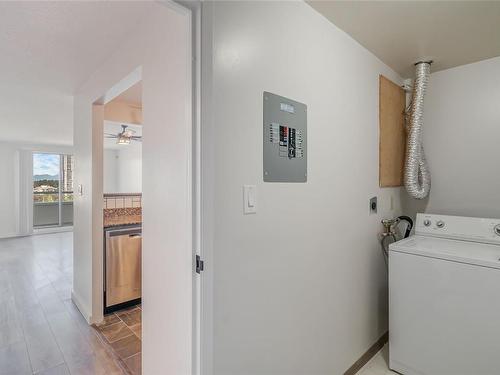 415-30 Cavan St, Nanaimo, BC - Indoor Photo Showing Laundry Room