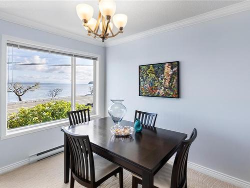 102-3132 Island Hwy West, Qualicum Beach, BC - Indoor Photo Showing Dining Room