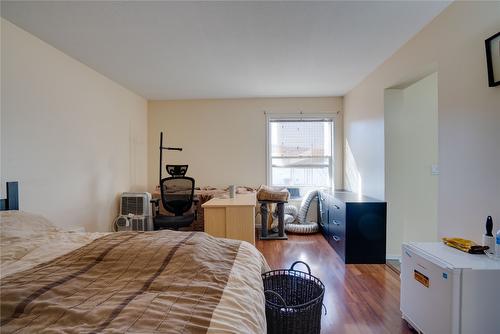 1605 15 Avenue, Vernon, BC - Indoor Photo Showing Bedroom