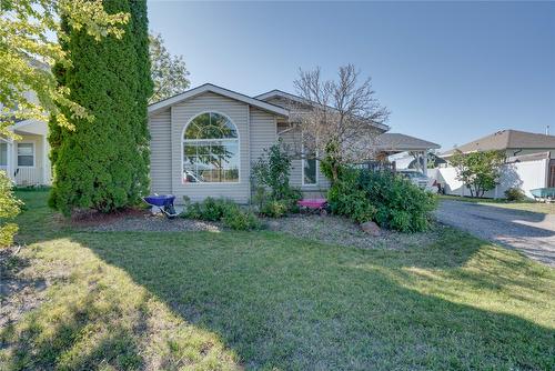 1605 15 Avenue, Vernon, BC - Outdoor