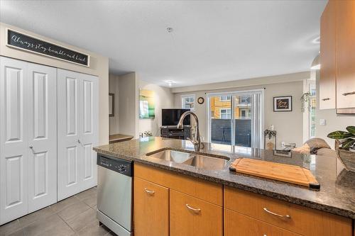 201-533 Yates Road, Kelowna, BC - Indoor Photo Showing Kitchen With Double Sink