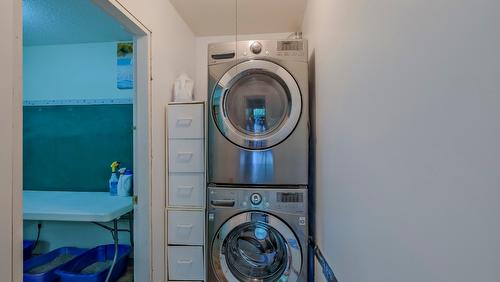 11091 Eva Road, Lake Country, BC - Indoor Photo Showing Laundry Room