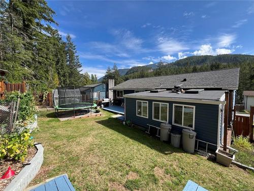 400 Nootka Dr, Gold River, BC 