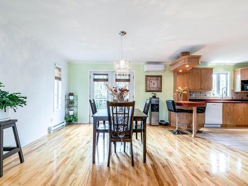 Salle Ã  manger - 6755 Rue Booker, Brossard, QC - Indoor Photo Showing Dining Room