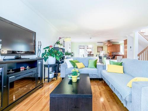 Salon - 6755 Rue Booker, Brossard, QC - Indoor Photo Showing Living Room