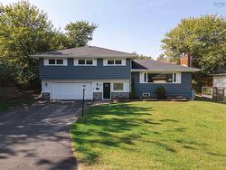 60 Wedgewood Avenue  Halifax, NS B3M 2B5