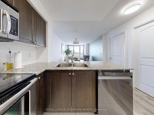 408-1060 Sheppard Ave W, Toronto, ON - Indoor Photo Showing Kitchen With Double Sink With Upgraded Kitchen