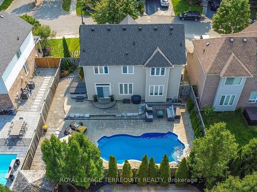 2187 Austin Crt, Burlington, ON - Outdoor With In Ground Pool