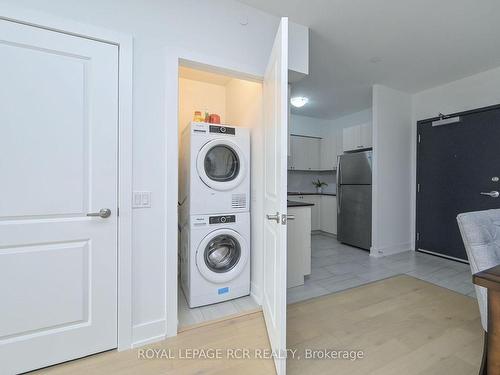 107-310 Broadway, Orangeville, ON - Indoor Photo Showing Laundry Room