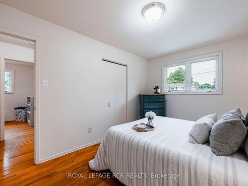 122 Church St, Orangeville, ON - Indoor Photo Showing Bedroom