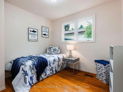 122 Church St, Orangeville, ON - Indoor Photo Showing Bedroom