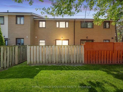 87 Fleetwood Cres, Brampton, ON - Outdoor