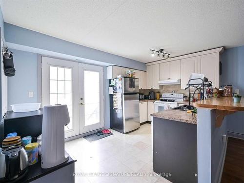 316-1451 Walker'S Line, Burlington, ON - Indoor Photo Showing Kitchen With Double Sink