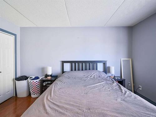 316-1451 Walker'S Line, Burlington, ON - Indoor Photo Showing Bedroom