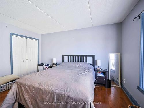 316-1451 Walker'S Line, Burlington, ON - Indoor Photo Showing Bedroom