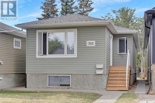 352 Smith Street, Regina, SK - Outdoor