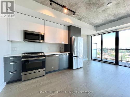 1202 - 608 Richmond Street W, Toronto (Waterfront Communities), ON - Indoor Photo Showing Kitchen With Stainless Steel Kitchen