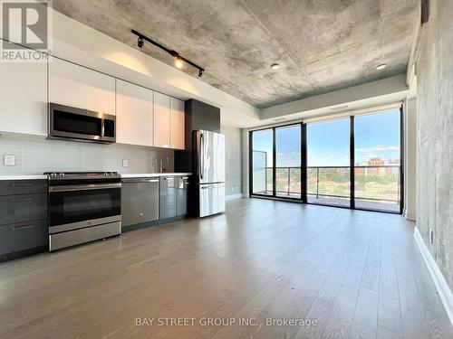 1202 - 608 Richmond Street W, Toronto (Waterfront Communities), ON - Indoor Photo Showing Kitchen