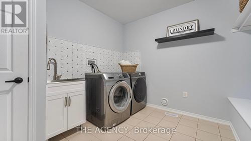 2 Turnbull Drive, Brantford, ON - Indoor Photo Showing Laundry Room