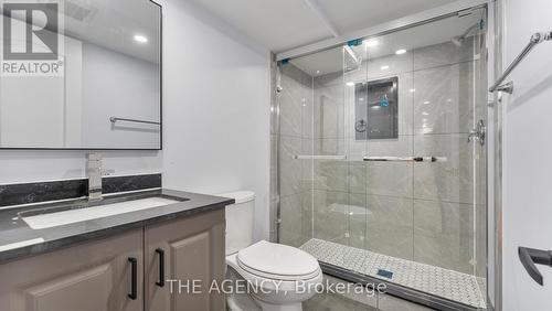 2 Turnbull Drive, Brantford, ON - Indoor Photo Showing Bathroom