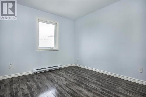 4 Madison Place, Paradise, NL - Indoor Photo Showing Other Room