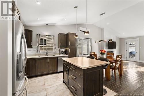 197 Erinvale Drive, Moncton, NB - Indoor Photo Showing Kitchen With Double Sink With Upgraded Kitchen