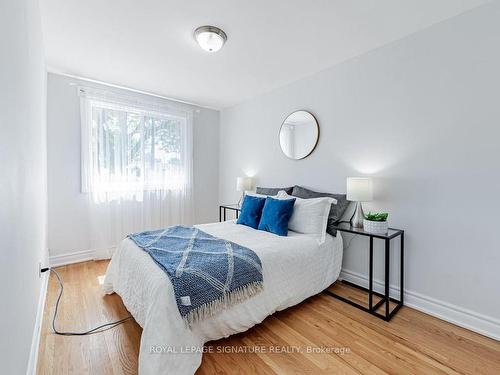 105 Bergen Rd, Toronto, ON - Indoor Photo Showing Bedroom