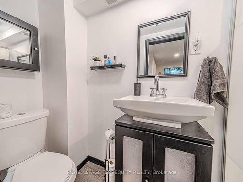 56-960 Glen St, Oshawa, ON - Indoor Photo Showing Bathroom