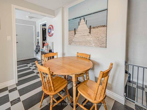 56-960 Glen St, Oshawa, ON - Indoor Photo Showing Dining Room