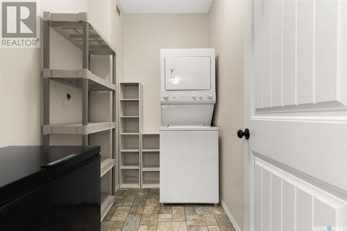 302W 1300 Stockton Street N, Regina, SK - Indoor Photo Showing Laundry Room