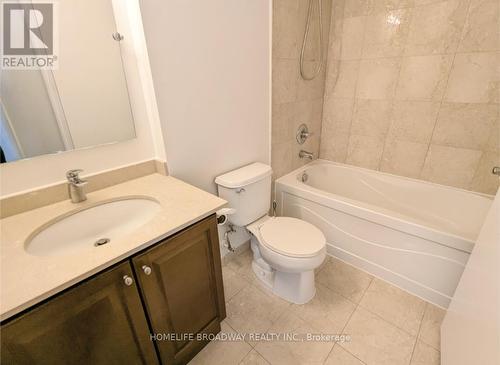 305 - 8 Scollard Street, Toronto, ON - Indoor Photo Showing Bathroom