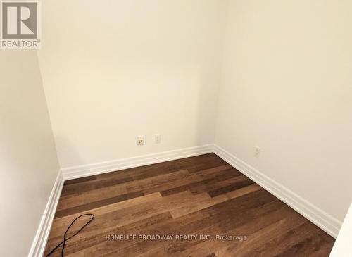 305 - 8 Scollard Street, Toronto, ON - Indoor Photo Showing Other Room