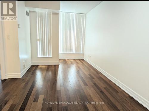 305 - 8 Scollard Street, Toronto, ON - Indoor Photo Showing Other Room