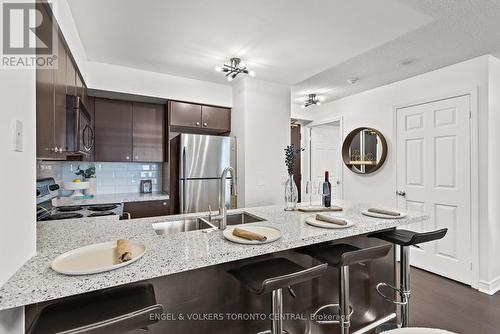 1003 - 30 Grand Trunk Court, Toronto (Waterfront Communities), ON - Indoor Photo Showing Kitchen With Double Sink With Upgraded Kitchen